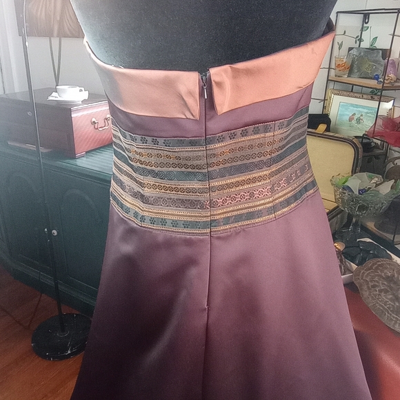 REDUCED! David's Bridal NWT Brown Strapless Sheath Brocade Bodice Copper Trim - Picture 7 of 16